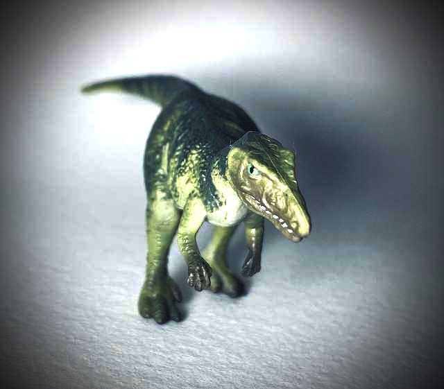 ヘレラサウルス | 白風(しらかぜ)ポニタの狂気の生き物ブログ(スケール 