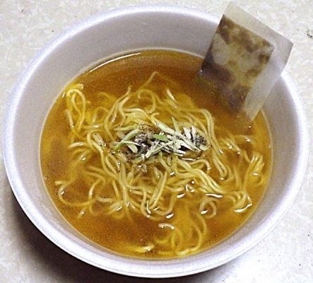 3/29発売 麺とスープだけ 黄金鶏油中華そば（できあがり）