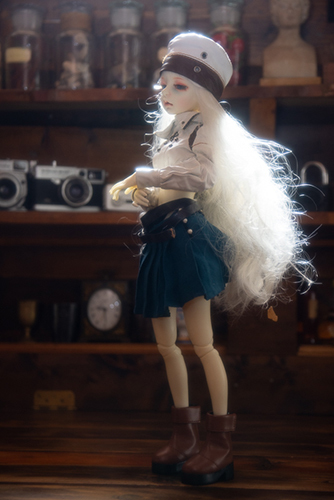 機械の翼を持つ少女、DOLLZONE・GillのAnne（アンヌ）。初めてのスタジオでの撮影。