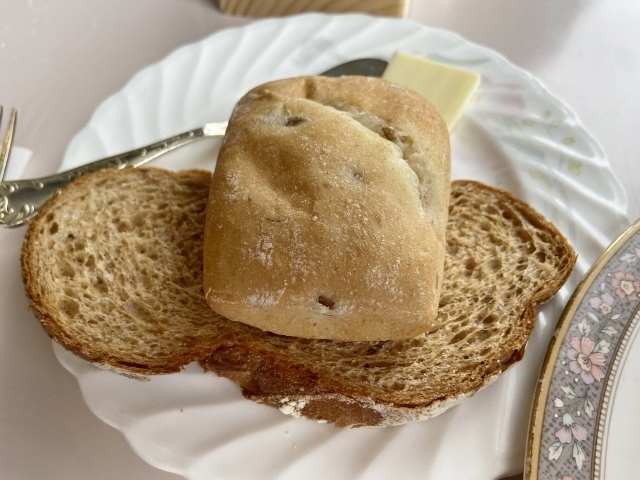 ブーケ　ビーフシチューランチ　パン